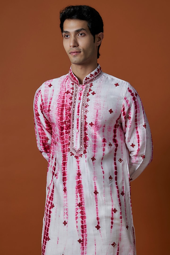 Pink Mysore Silk Hand Embellished Kurta Set by AANURAG DALMIA at Pernia's Pop Up Shop