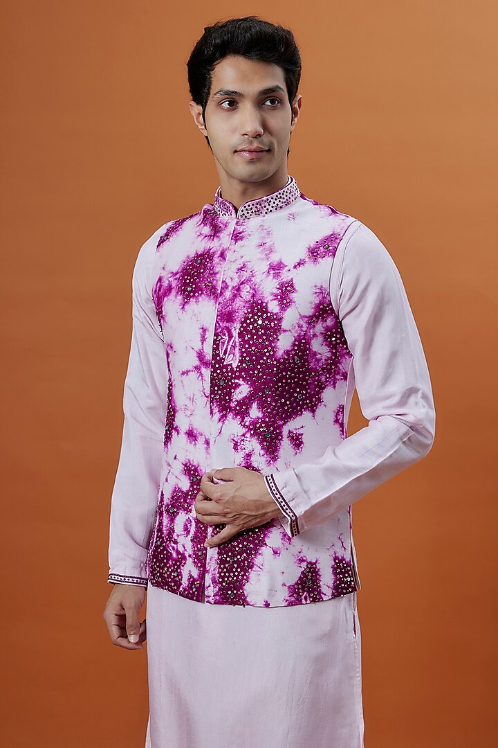 Violet Banglori Silk Hand Embellished Tie-Dye Bundi Set by AANURAG DALMIA at Pernia's Pop Up Shop