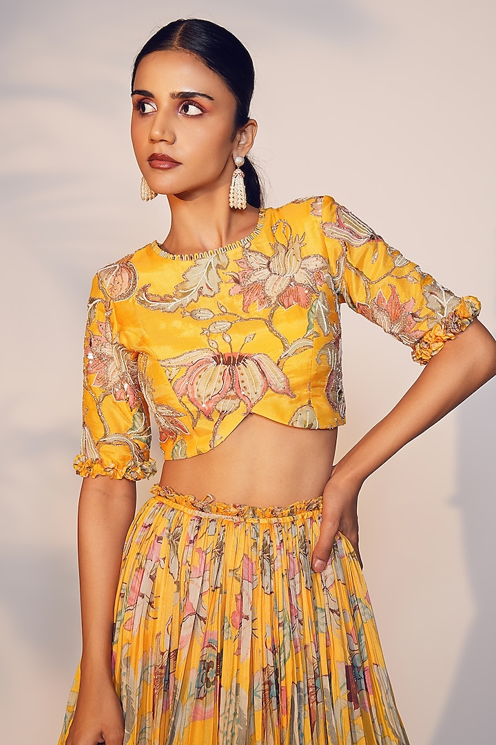 Yellow Muslin Silk Printed & Pearl Embroidered Flared Wedding Lehenga Set by Anu Pellakuru at Pernia's Pop Up Shop