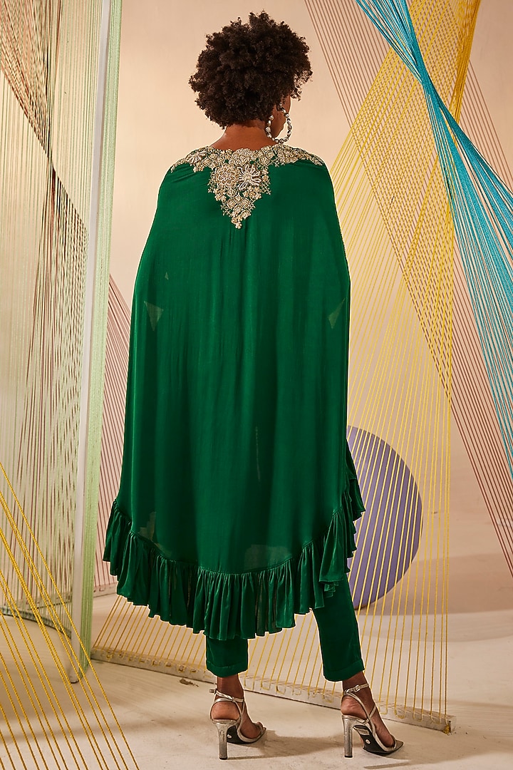 Emerald Green Modal Silk Zardosi Embroidered Cape Set by Anu Pellakuru at Pernia's Pop Up Shop