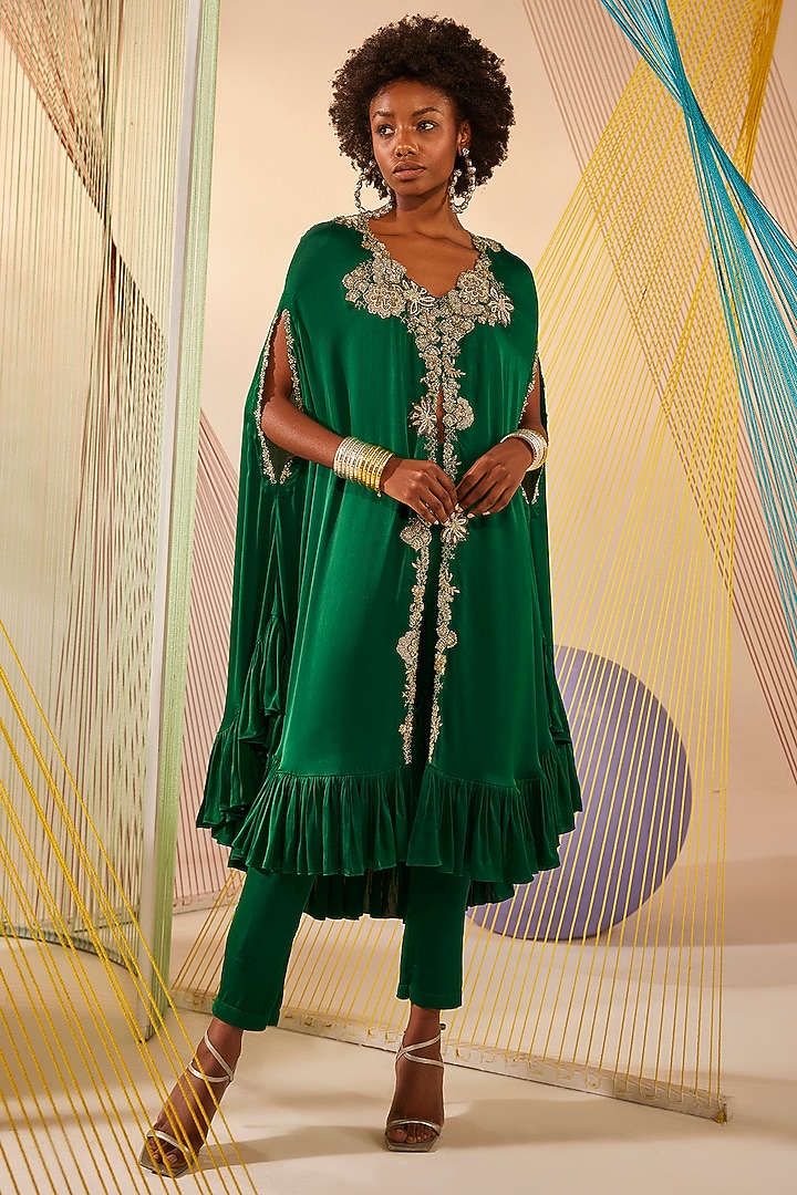 Emerald Green Modal Silk Zardosi Embroidered Cape Set by Anu Pellakuru at Pernia's Pop Up Shop