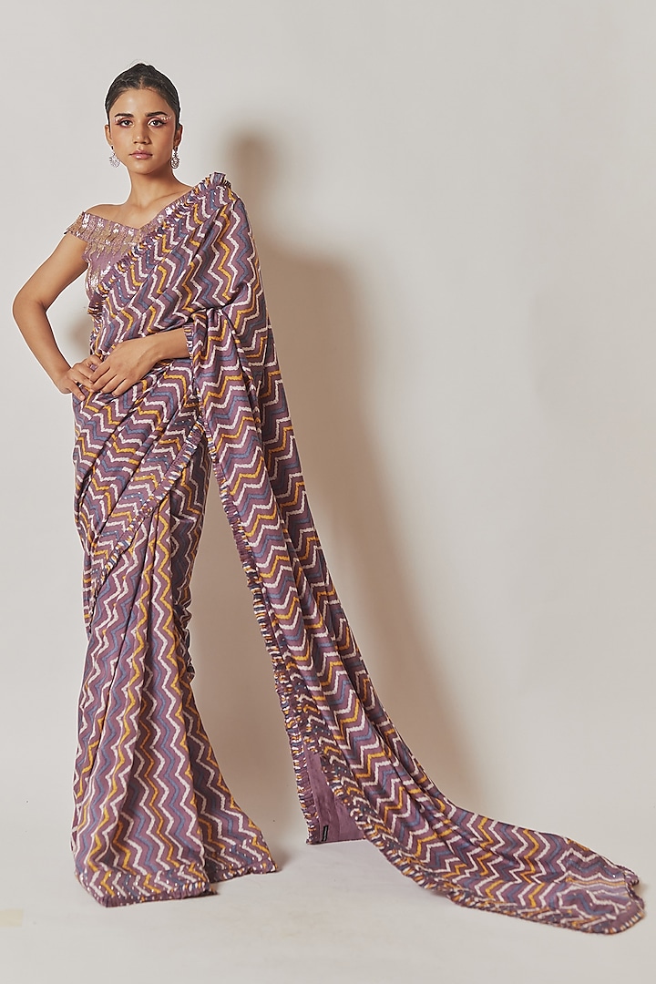 Lilac Muslin Silk Printed Saree Set by Anu Pellakuru
