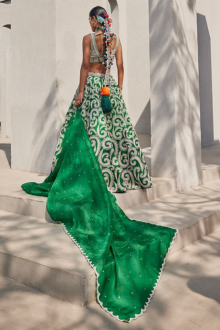 Emerald Green Raw Silk Resham Embroidered Bridal Lehenga Set by Anu Pellakuru at Pernia's Pop Up Shop
