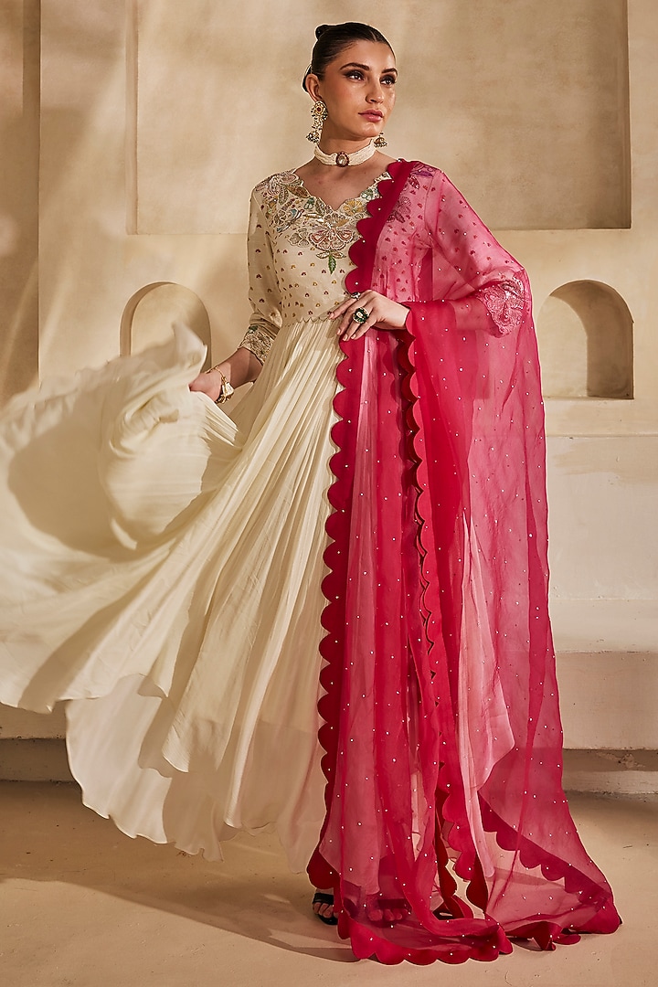Off-White Chinon Chiffon Floral Embroidered High-Low Wedding Anarkali Set by Anu Pellakuru at Pernia's Pop Up Shop