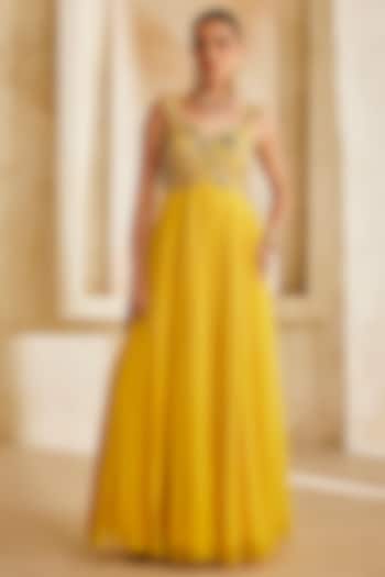 Yellow Raw Silk Embellished Engagement Gown by Anu Pellakuru at Pernia's Pop Up Shop