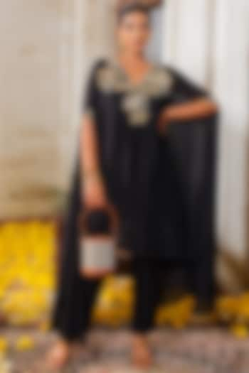 Black Chinon Chiffon Hand Embroidered Kaftan Tunic Set by Anu Pellakuru at Pernia's Pop Up Shop