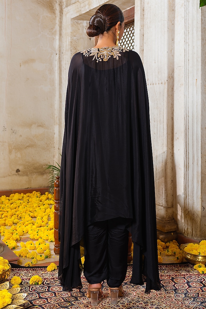 Black Chinon Chiffon Hand Embroidered Kaftan Tunic Set by Anu Pellakuru at Pernia's Pop Up Shop