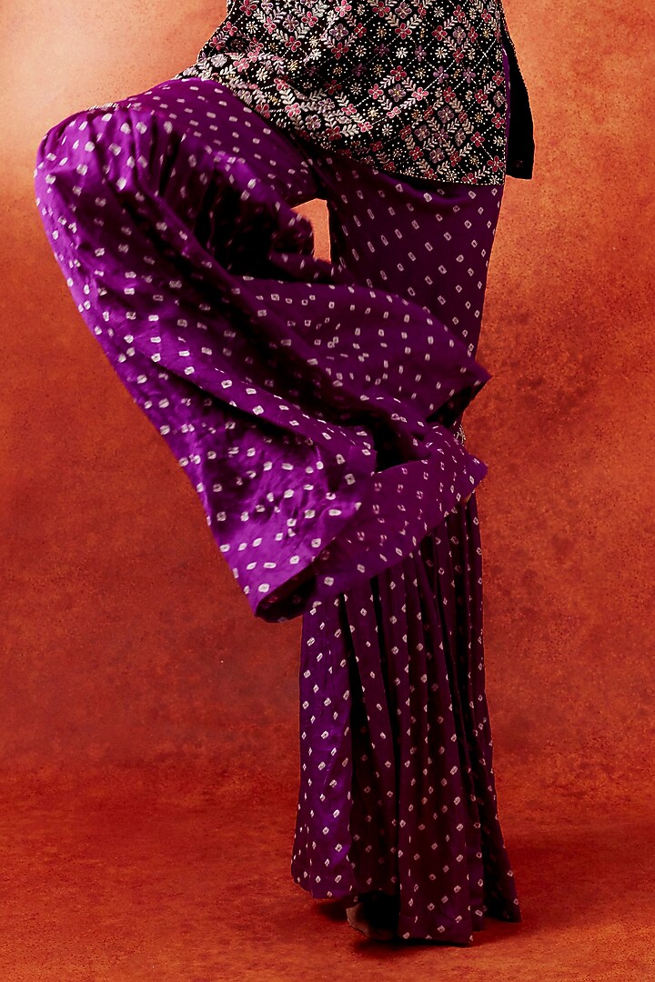 Purple Gajji Silk Bandhani Gharara Set by Anushka Khanna at Pernia's Pop Up Shop