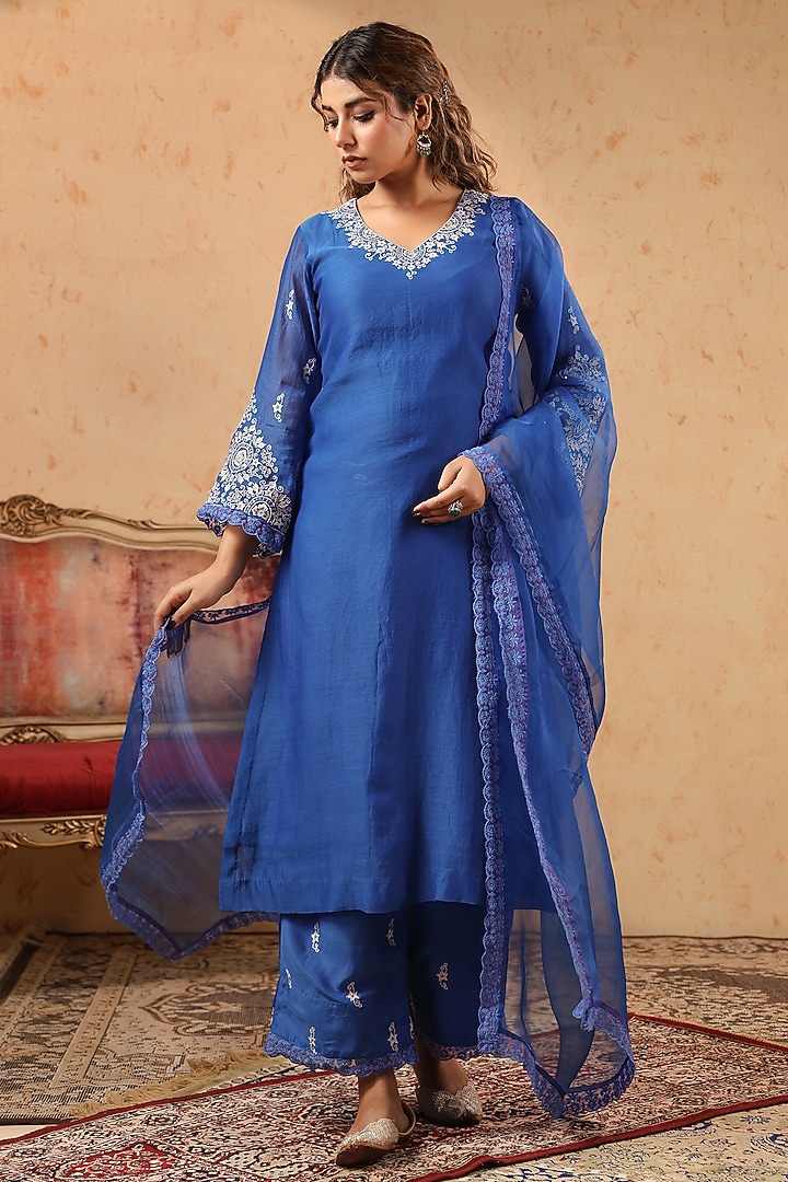 Blue Chanderi Thread Work Kurta Set by ANSHU WADHWA at Pernia's Pop Up Shop