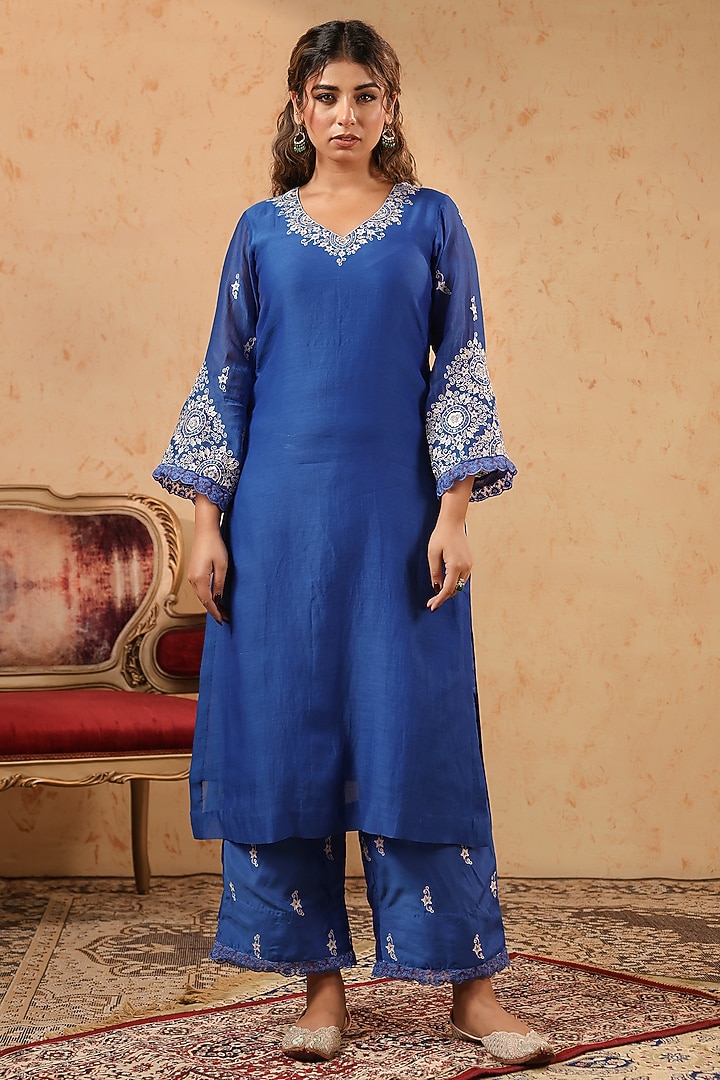 Blue Chanderi Thread Work Kurta Set by ANSHU WADHWA at Pernia's Pop Up Shop