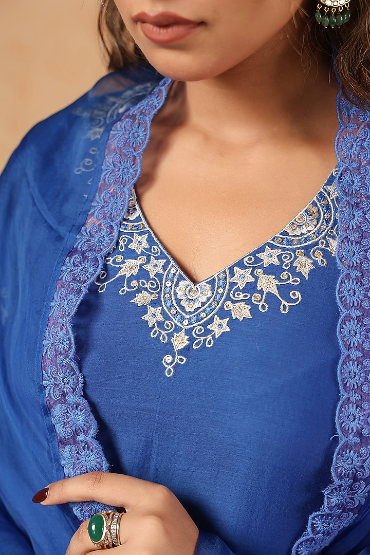 Blue Chanderi Thread Work Kurta Set by ANSHU WADHWA at Pernia's Pop Up Shop