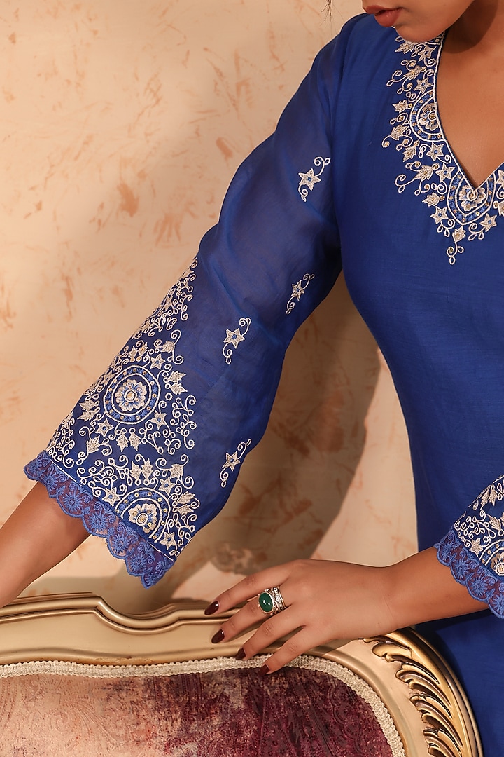 Blue Chanderi Thread Work Kurta Set by ANSHU WADHWA at Pernia's Pop Up Shop