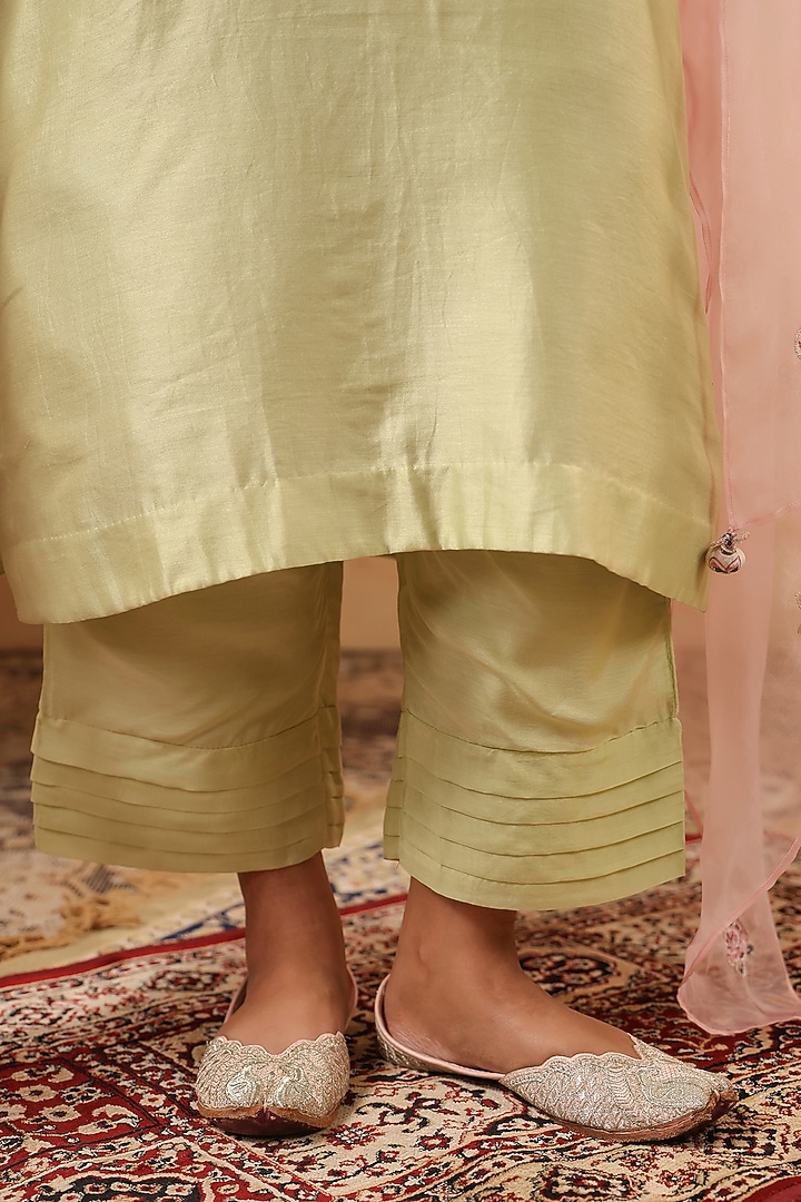 Pistachio Green Chanderi Patchwork Kurta Set by ANSHU WADHWA at Pernia's Pop Up Shop