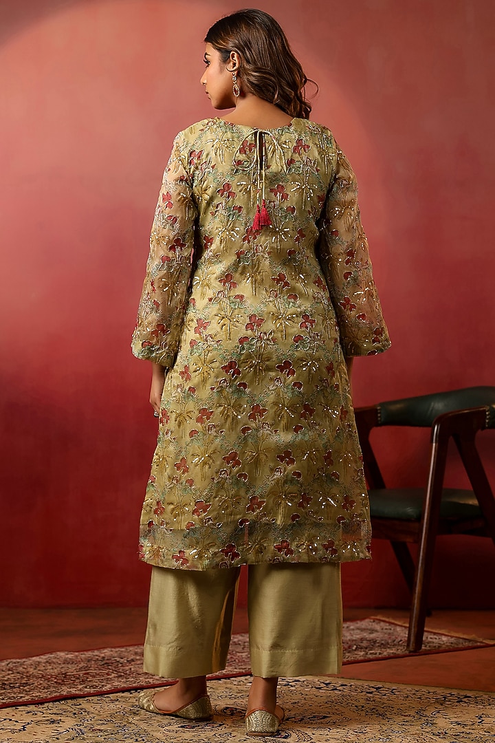 Green Chanderi Hand Embroidered Kurta Set by ANSHU WADHWA at Pernia's Pop Up Shop