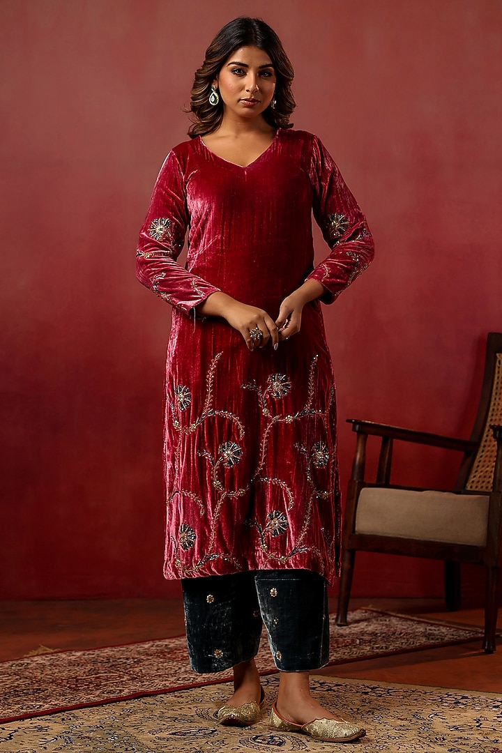 Cherry Red Velvet Hand Embroidered Kurta Set by ANSHU WADHWA at Pernia's Pop Up Shop