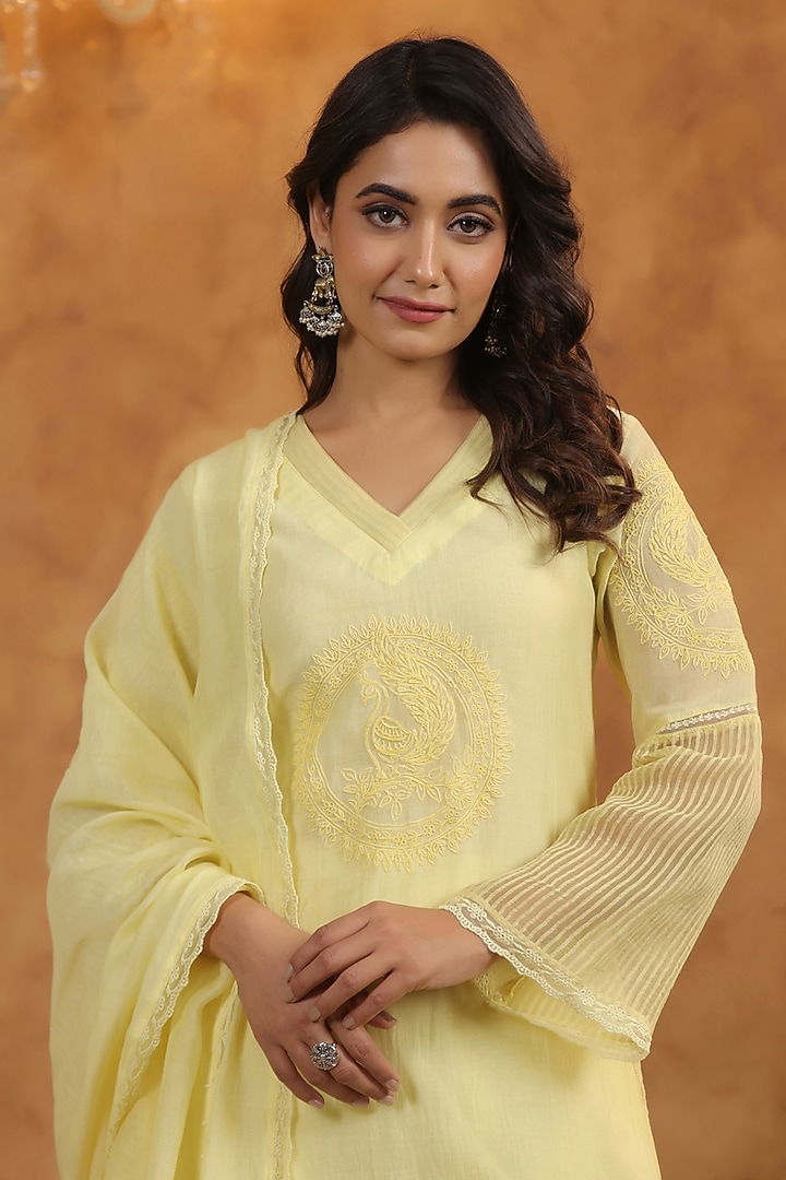 Lemon Yellow Chanderi Dori Work Straight Short Kurta Set by ANSHU WADHWA at Pernia's Pop Up Shop