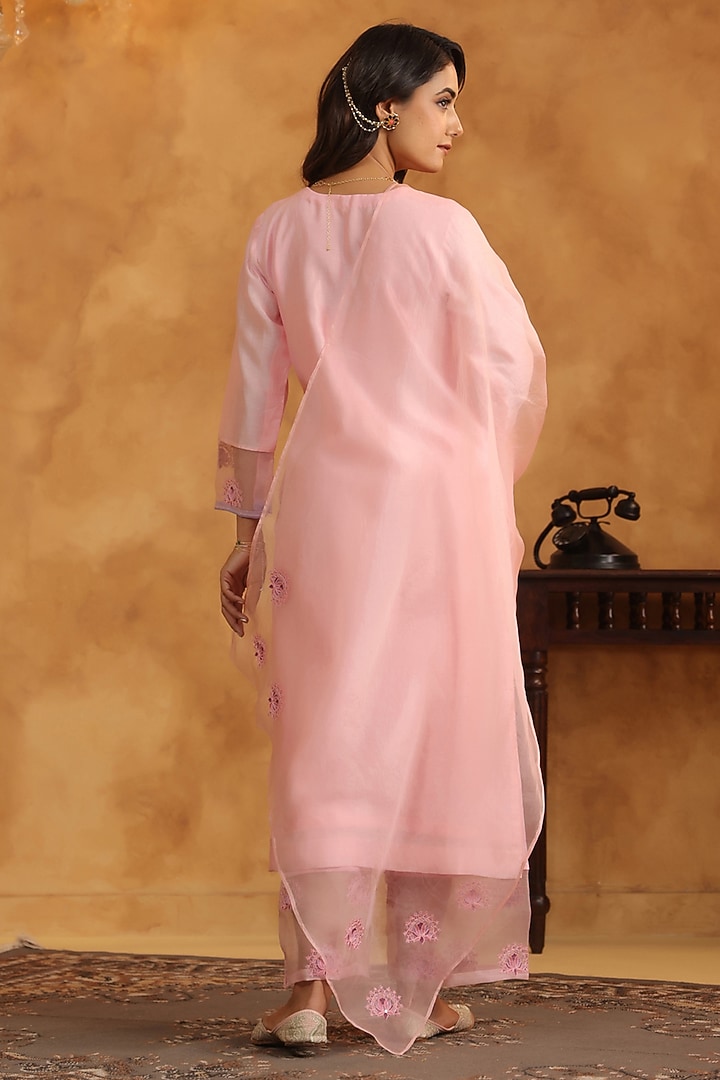 Pink Silk Chanderi Thread & Sequin Work A-Line Kurta Set by ANSHU WADHWA at Pernia's Pop Up Shop