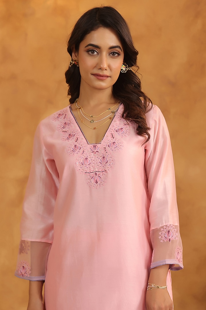 Pink Silk Chanderi Thread & Sequin Work A-Line Kurta Set by ANSHU WADHWA at Pernia's Pop Up Shop
