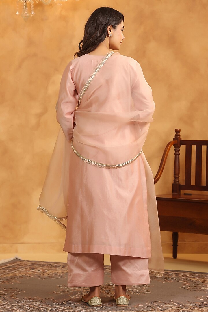 Roasted Peach Silk Chanderi Thread Machine Embroidered A-Line Kurta Set by ANSHU WADHWA at Pernia's Pop Up Shop