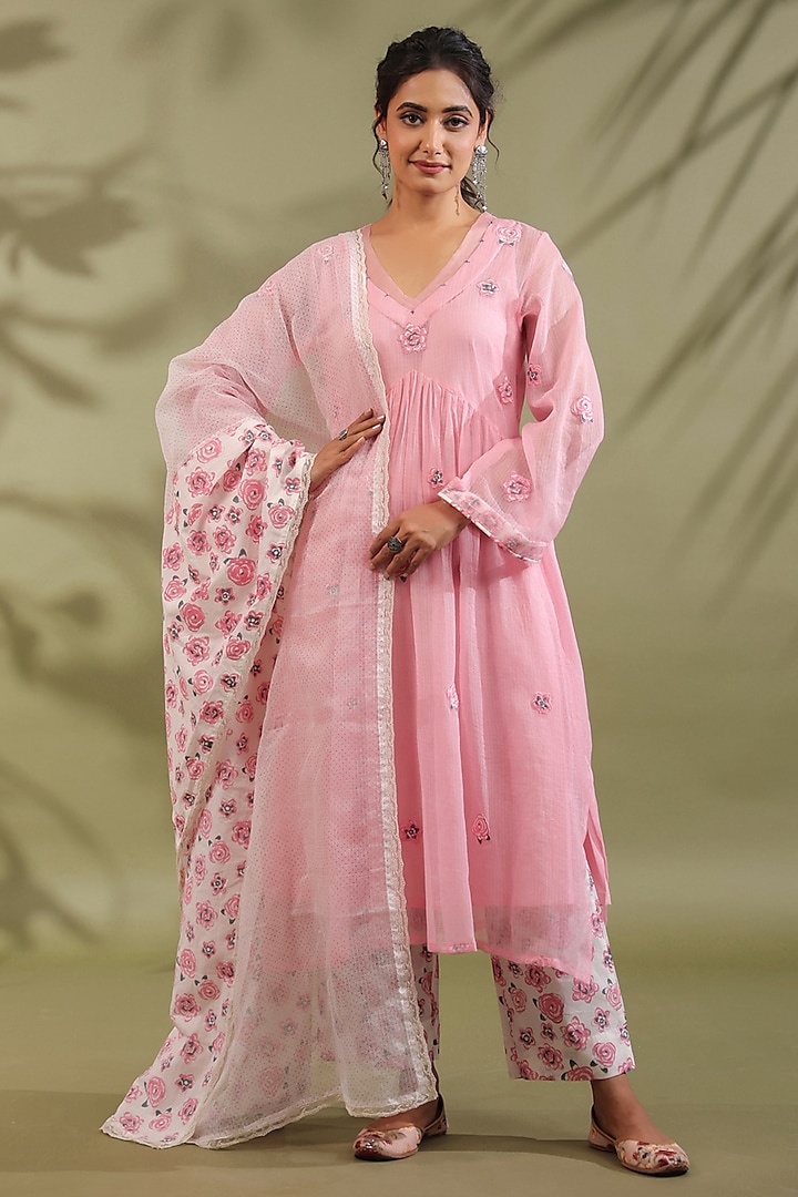 Pink Cotton Handblock Printed & Patchwork Kurta Set by ANSHU WADHWA at Pernia's Pop Up Shop
