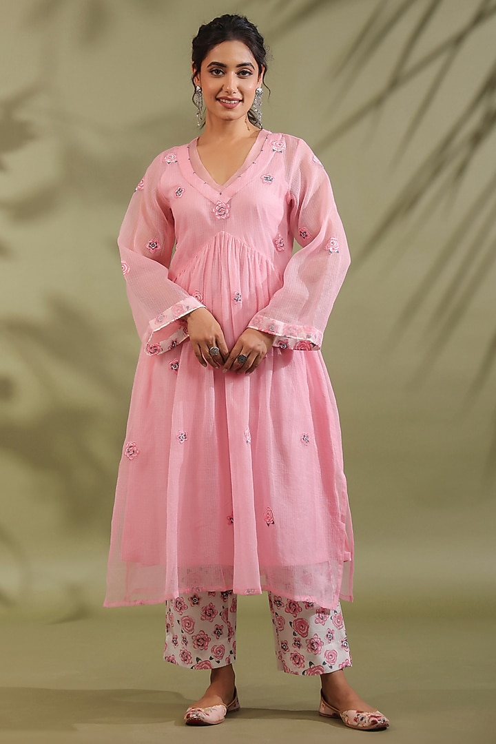 Pink Cotton Handblock Printed & Patchwork Kurta Set by ANSHU WADHWA at Pernia's Pop Up Shop