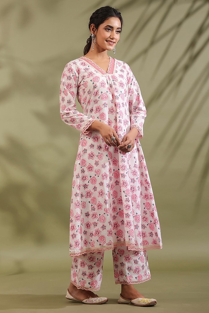 Pink Cotton Floral Printed A-Line Kurta Set by ANSHU WADHWA at Pernia's Pop Up Shop