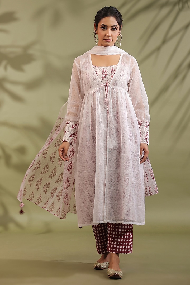 Off-White Cotton & Kota Doria Handblock Printed Jacket Set by ANSHU WADHWA at Pernia's Pop Up Shop