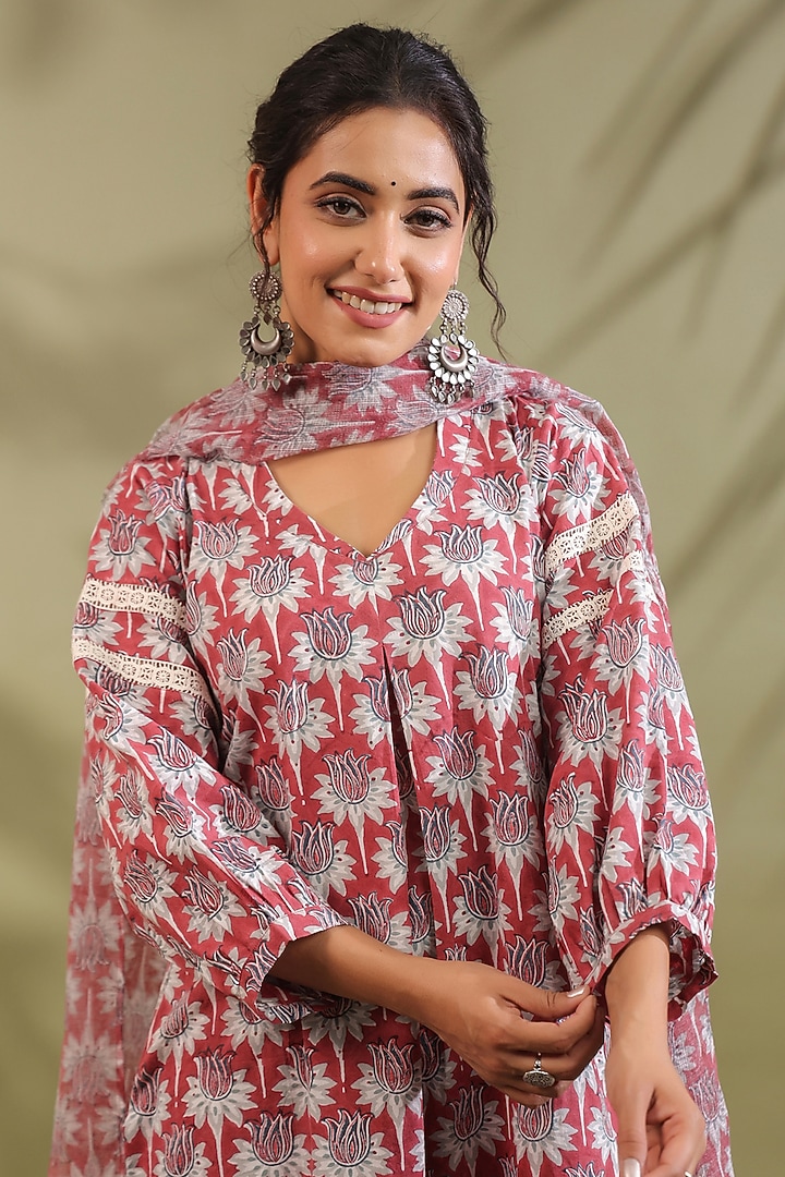 Red Cotton Handblock Printed A-Line Kurta Set by ANSHU WADHWA at Pernia's Pop Up Shop