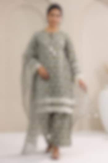 Green Cotton Printed Straight Kurta Set by ANSHU WADHWA at Pernia's Pop Up Shop