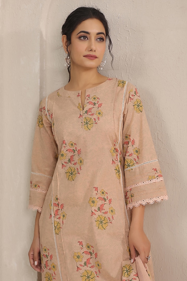 Beige Cotton Handblock Printed Straight Kurta Set by ANSHU WADHWA at Pernia's Pop Up Shop