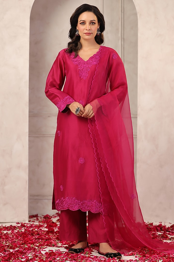 Wine Chanderi Embroidered Kurta Set by ANSHU WADHWA at Pernia's Pop Up Shop