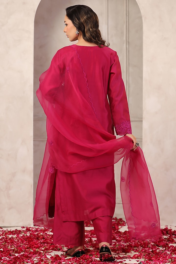 Hot Pink Chanderi Embroidered Kurta Set by ANSHU WADHWA at Pernia's Pop Up Shop