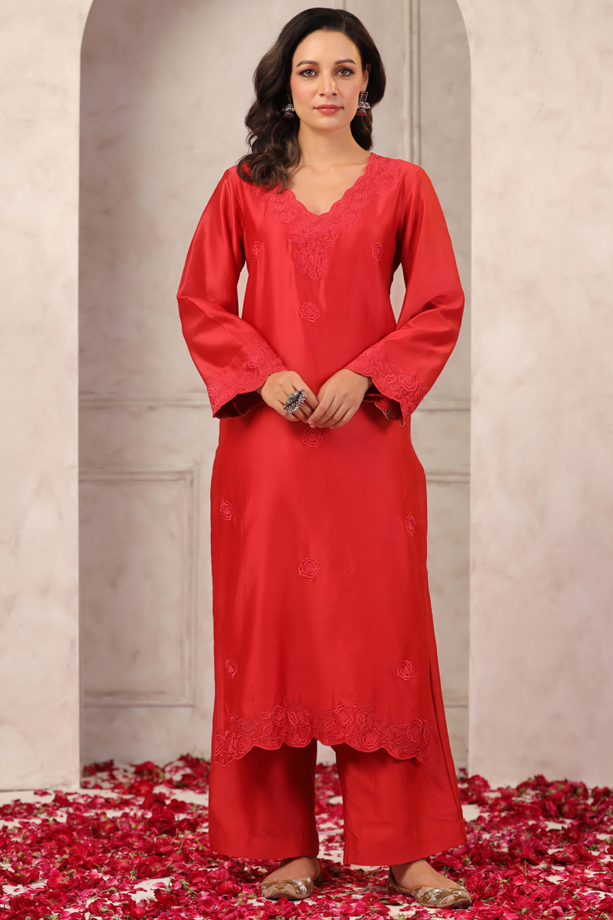 Red Chanderi Embroidered Kurta Set by ANSHU WADHWA at Pernia's Pop Up Shop