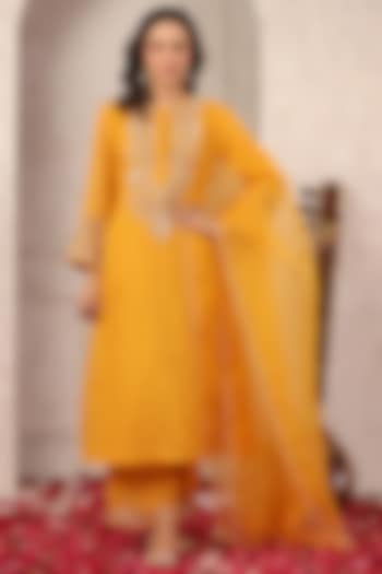 Mustard Yellow Tissue Chanderi Embroidered Kurta Set by ANSHU WADHWA at Pernia's Pop Up Shop