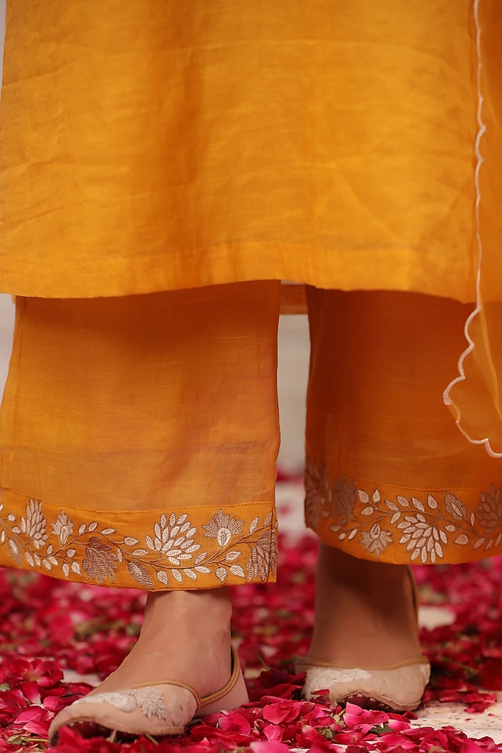 Mustard Yellow Tissue Chanderi Embroidered Kurta Set by ANSHU WADHWA at Pernia's Pop Up Shop