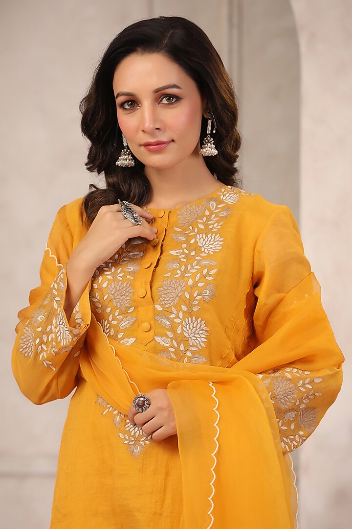 Mustard Yellow Tissue Chanderi Embroidered Kurta Set by ANSHU WADHWA at Pernia's Pop Up Shop