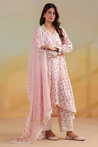 Peach & Off-White Cotton Printed Gathered Kurta Set by ANSHU WADHWA