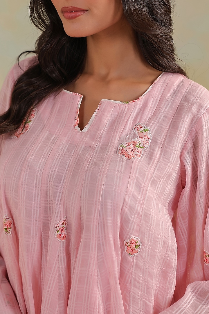 Pink Cotton Floral Printed Short Kalidar Kurta Set by ANSHU WADHWA at Pernia's Pop Up Shop