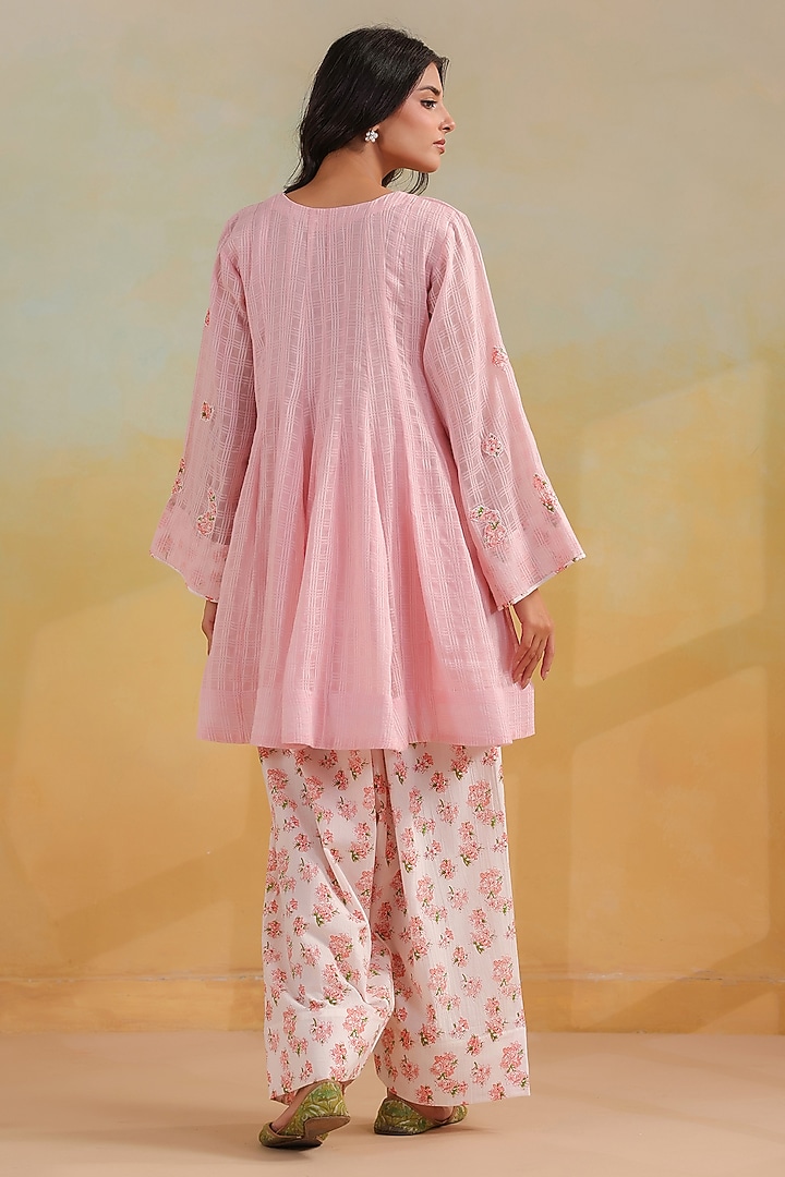Pink Cotton Floral Printed Short Kalidar Kurta Set by ANSHU WADHWA at Pernia's Pop Up Shop