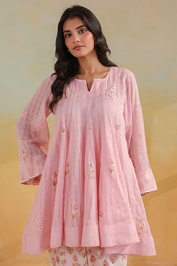 Pink Cotton Floral Printed Short Kalidar Kurta Set by ANSHU WADHWA at Pernia's Pop Up Shop