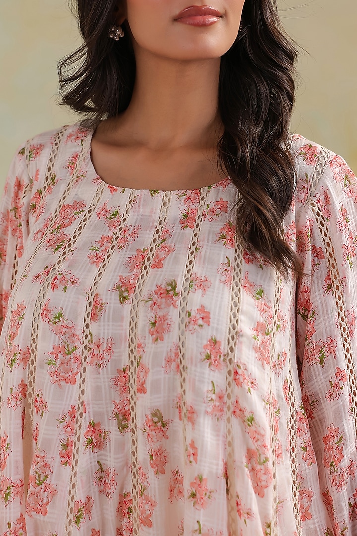 White Cotton Floral Printed Kalidar Kurta Set by ANSHU WADHWA at Pernia's Pop Up Shop