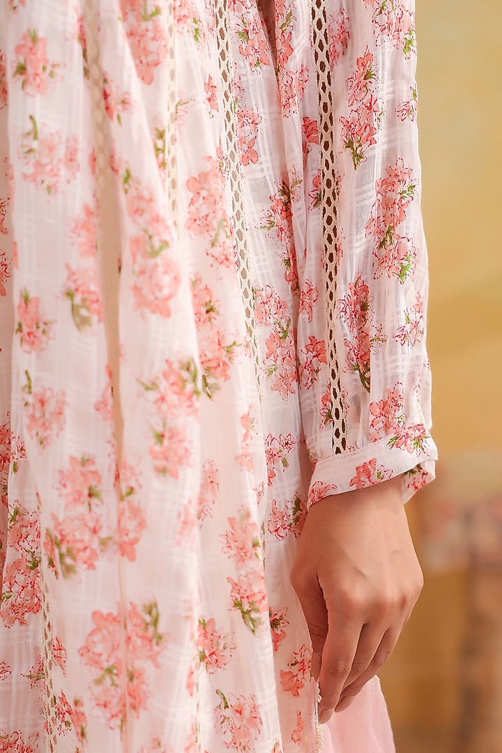White Cotton Floral Printed Kalidar Kurta Set by ANSHU WADHWA at Pernia's Pop Up Shop