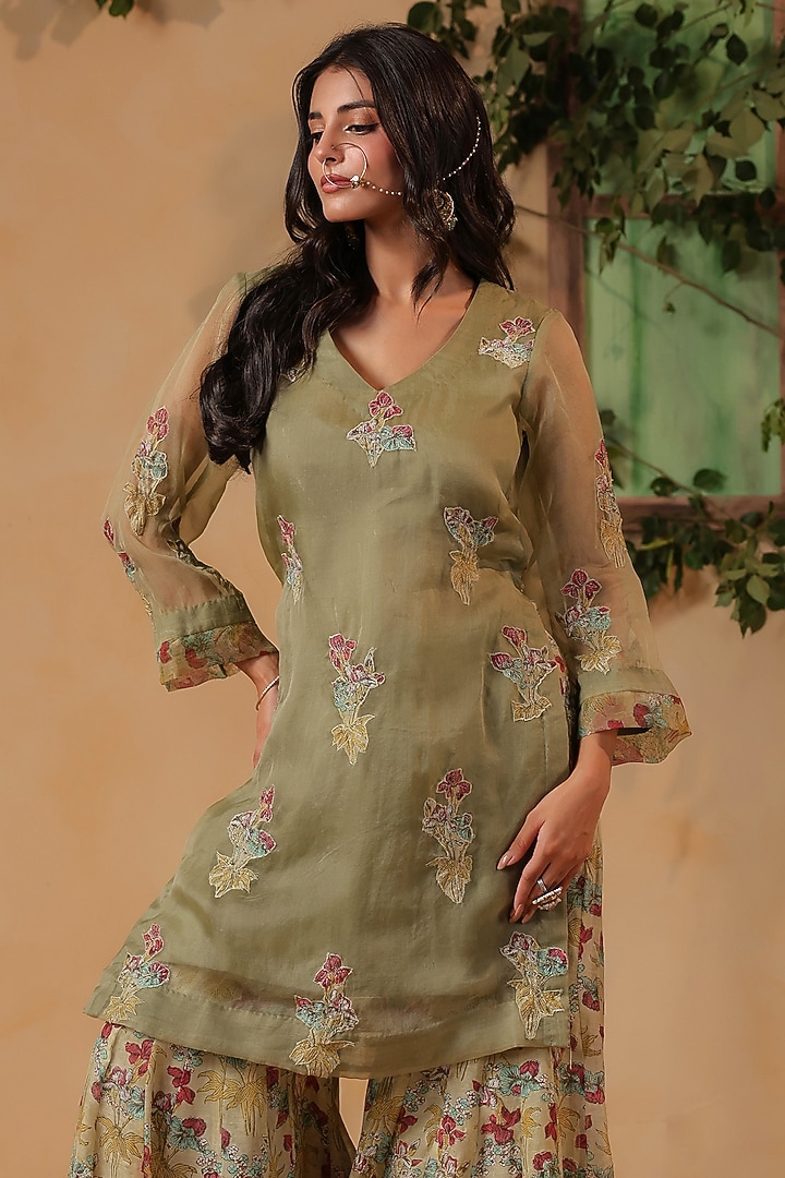Green Chanderi Hand Embroidered Party Wear Sharara Set by ANSHU WADHWA at Pernia's Pop Up Shop