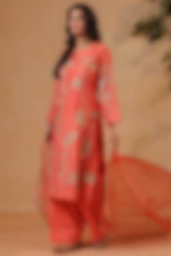 Orange Peach Chanderi Machine Embroidered Kurta Set by ANSHU WADHWA at Pernia's Pop Up Shop