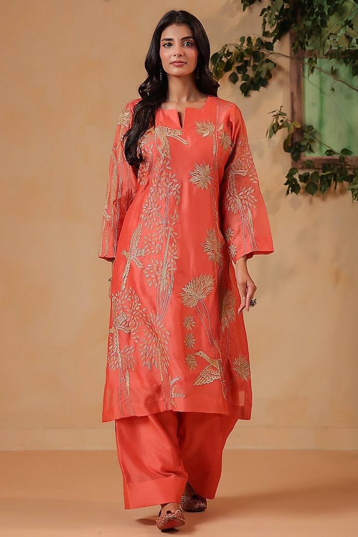 Orange Peach Chanderi Machine Embroidered Kurta Set by ANSHU WADHWA at Pernia's Pop Up Shop
