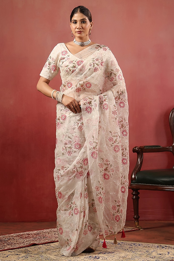 Off-White Chanderi Aari Work Party Wear Saree Set by ANSHU WADHWA at Pernia's Pop Up Shop