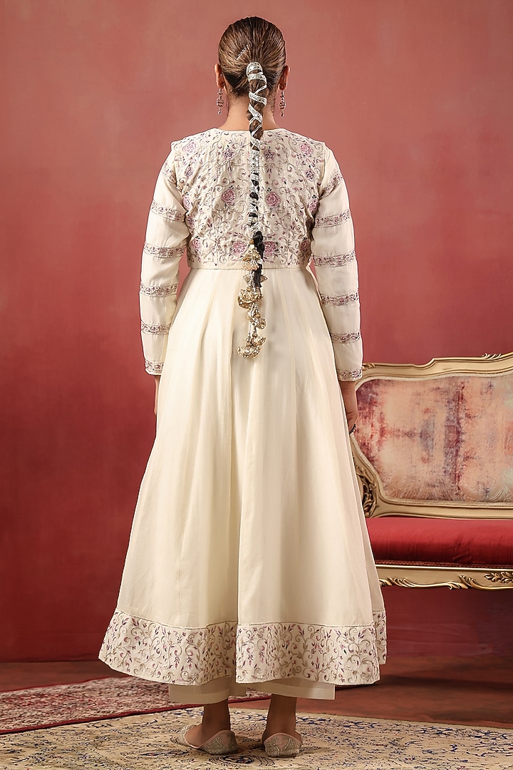 Off-White Chanderi Threadwork Party Wear Anarkali Set by ANSHU WADHWA at Pernia's Pop Up Shop
