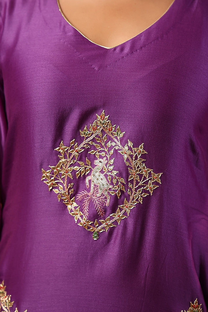 Jamun Purple Chanderi Resham Work Kurta Set by ANSHU WADHWA at Pernia's Pop Up Shop