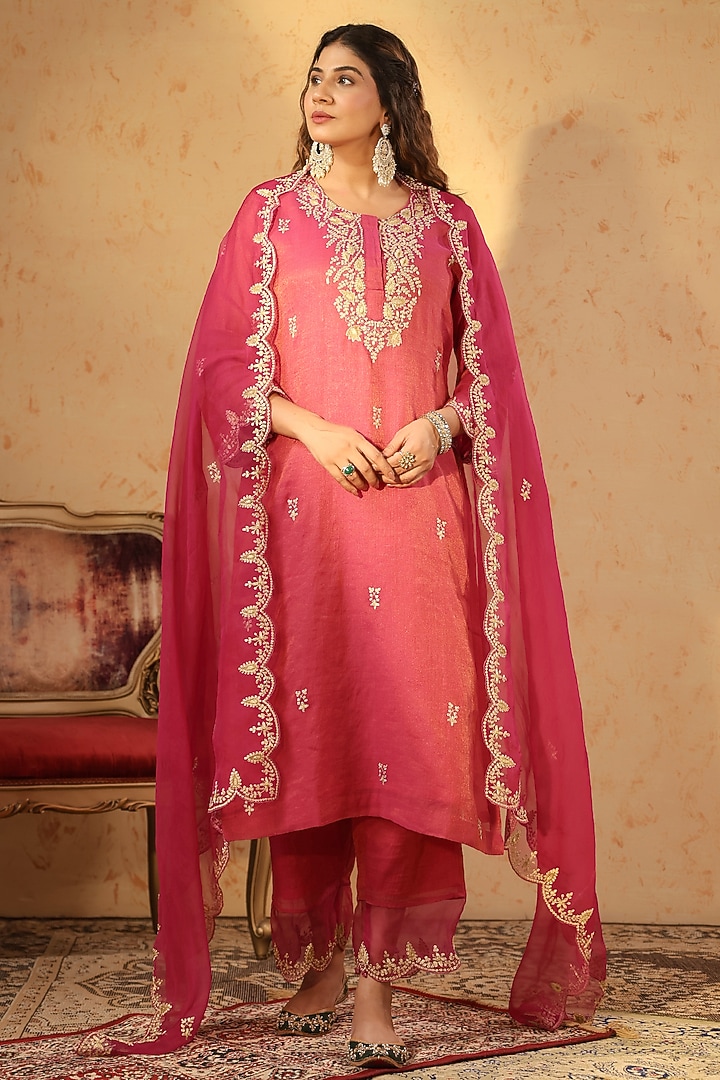 Red Tissue Chanderi Machine Embroidered Kurta Set by ANSHU WADHWA at Pernia's Pop Up Shop