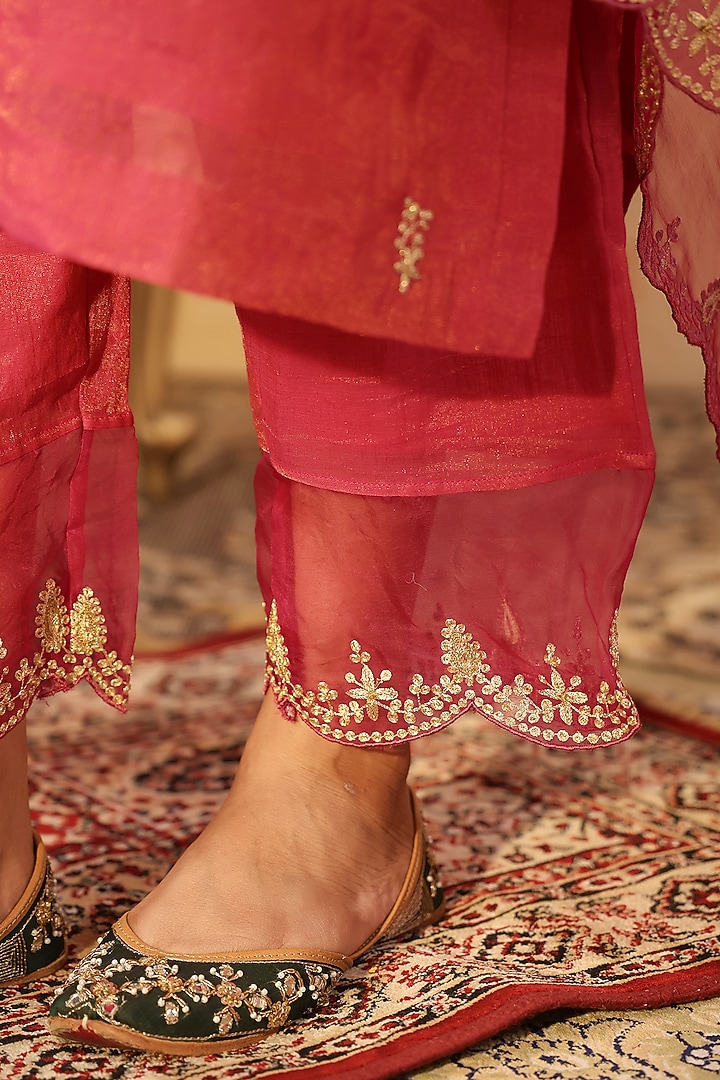 Red Tissue Chanderi Machine Embroidered Kurta Set by ANSHU WADHWA at Pernia's Pop Up Shop